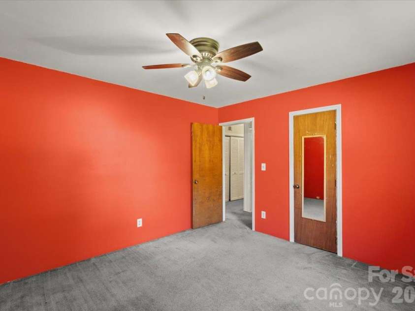 101 Cedar Lane, Mount Holly, NC 28120.  MLS# CAR4430215, YatesRealty ID 53933. 