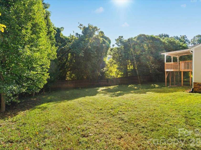 101 Cedar Lane, Mount Holly, NC 28120.  MLS# CAR4430215, YatesRealty ID 53933. 