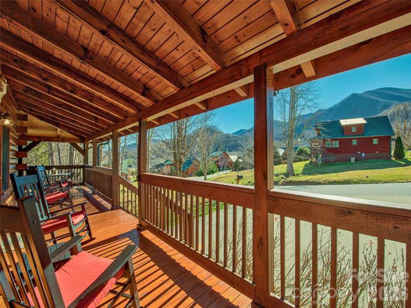 547 Panoramic Loop, Maggie Valley, NC 28751.  MLS# CAR4429171, YatesRealty ID 53934. 