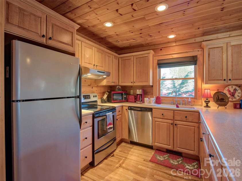 547 Panoramic Loop, Maggie Valley, NC 28751.  MLS# CAR4429171, YatesRealty ID 53934. 