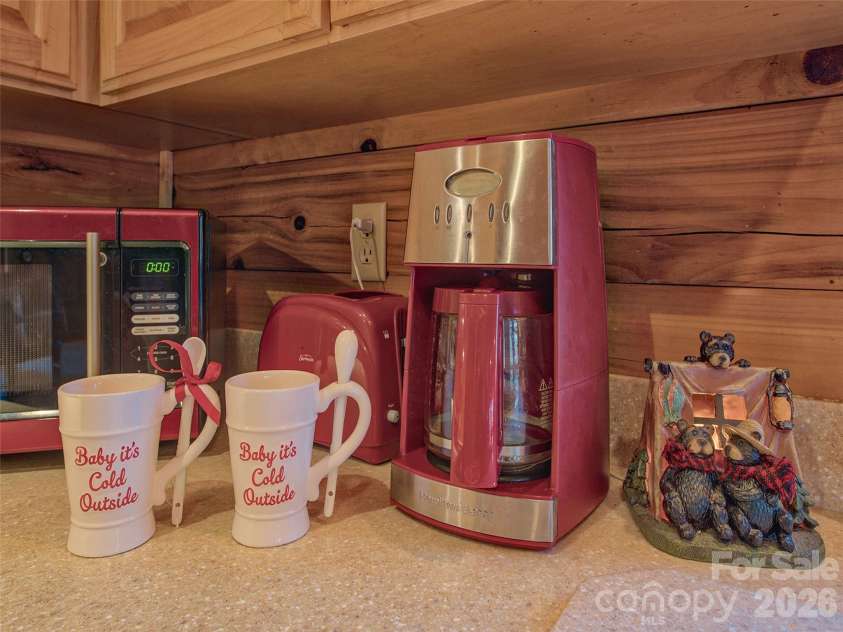 547 Panoramic Loop, Maggie Valley, NC 28751.  MLS# CAR4429171, YatesRealty ID 53934. 
