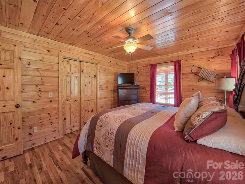 547 Panoramic Loop, Maggie Valley, NC 28751.  MLS# CAR4429171, YatesRealty ID 53934. 
