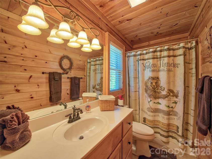 547 Panoramic Loop, Maggie Valley, NC 28751.  MLS# CAR4429171, YatesRealty ID 53934. 