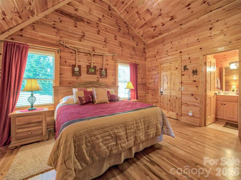 547 Panoramic Loop, Maggie Valley, NC 28751.  MLS# CAR4429171, YatesRealty ID 53934. 