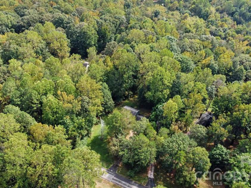 6524 Pine Forest Drive, York, SC 29745.  MLS# CAR4429190, YatesRealty ID 53936. 