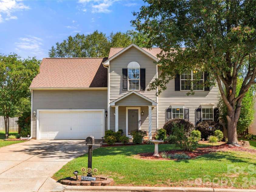 124 Emily Ivy Court, Kannapolis, NC 28083.  MLS# CAR4429261, YatesRealty ID 53937. 