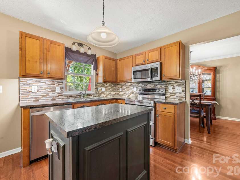 124 Emily Ivy Court, Kannapolis, NC 28083.  MLS# CAR4429261, YatesRealty ID 53937. 