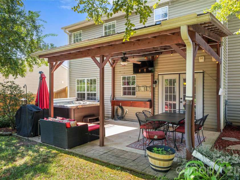124 Emily Ivy Court, Kannapolis, NC 28083.  MLS# CAR4429261, YatesRealty ID 53937. 
