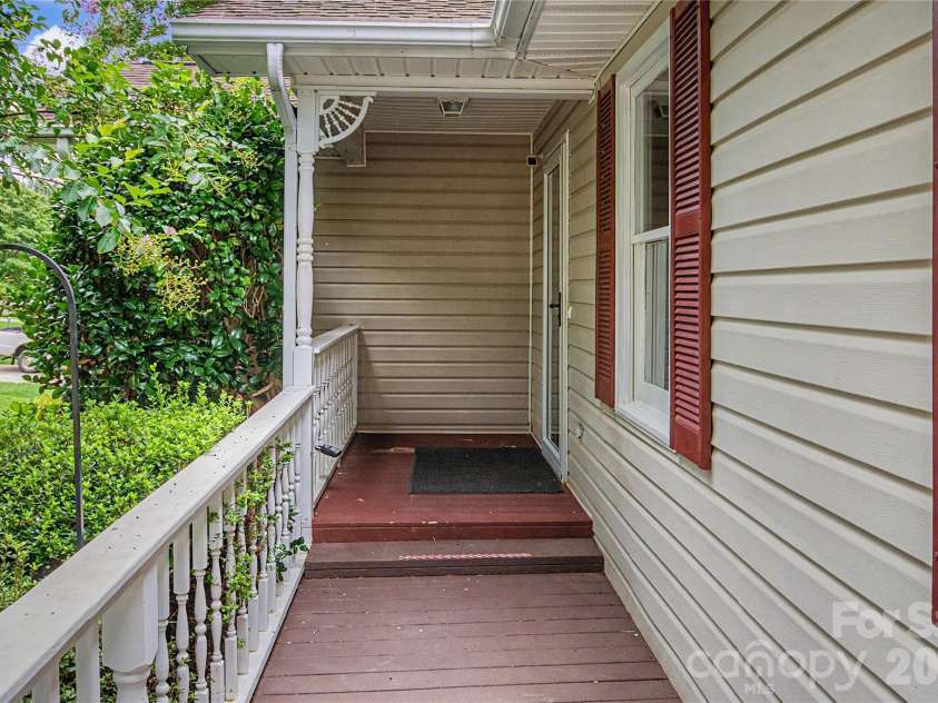 3567 Carington Lane, Statesville, NC 28625.  MLS# CAR4429130, YatesRealty ID 53938. 