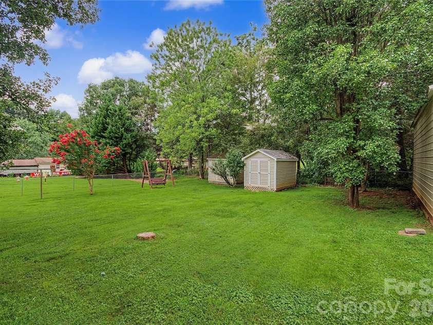 3567 Carington Lane, Statesville, NC 28625.  MLS# CAR4429130, YatesRealty ID 53938. 