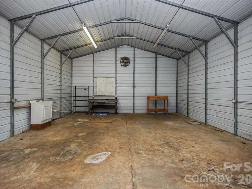 3567 Carington Lane, Statesville, NC 28625.  MLS# CAR4429130, YatesRealty ID 53938. 