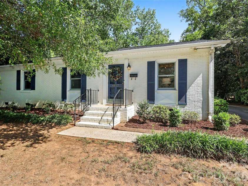4617 Halstead Drive, Charlotte, NC 28209.  MLS# CAR4429542, YatesRealty ID 53939. 