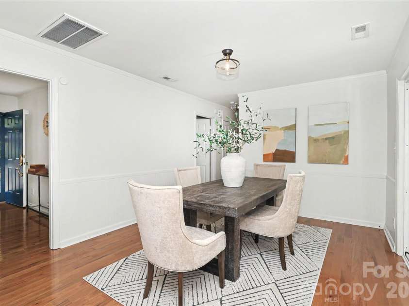 4617 Halstead Drive, Charlotte, NC 28209.  MLS# CAR4429542, YatesRealty ID 53939. 