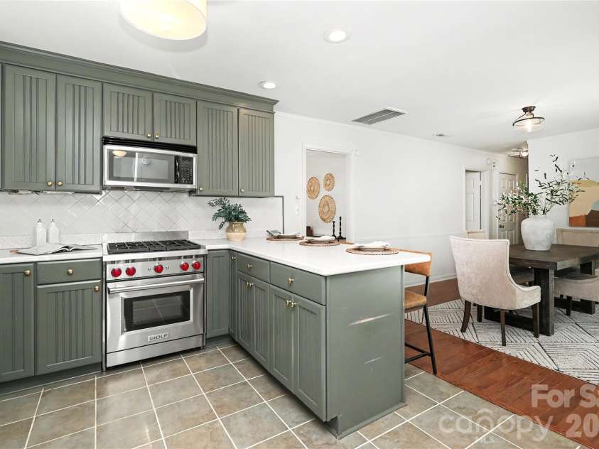 4617 Halstead Drive, Charlotte, NC 28209.  MLS# CAR4429542, YatesRealty ID 53939. 