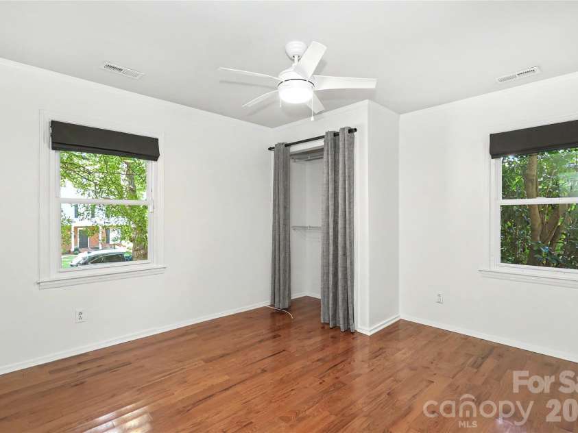 4617 Halstead Drive, Charlotte, NC 28209.  MLS# CAR4429542, YatesRealty ID 53939. 
