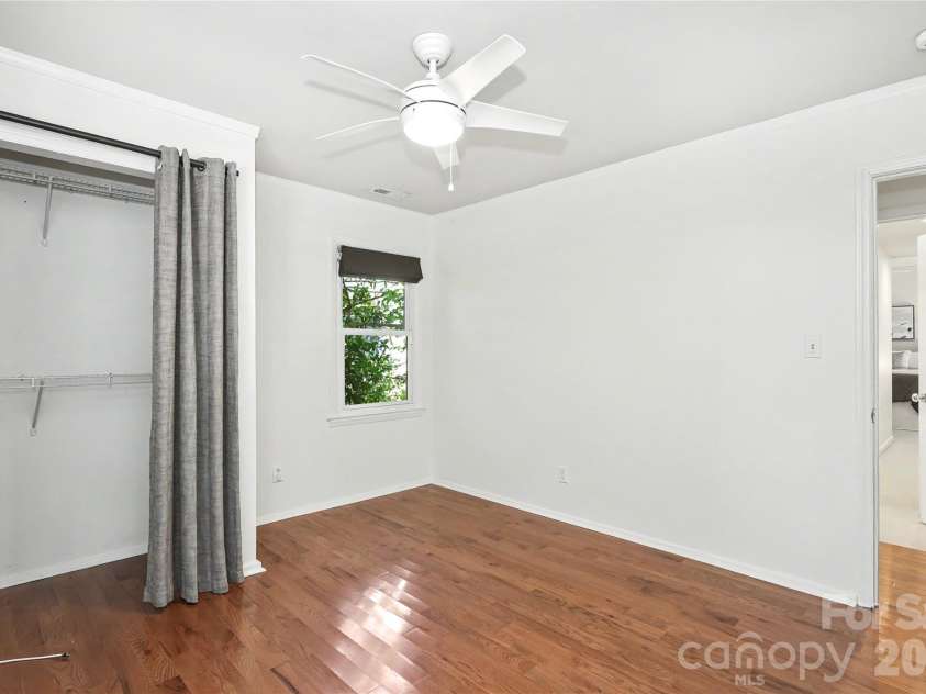 4617 Halstead Drive, Charlotte, NC 28209.  MLS# CAR4429542, YatesRealty ID 53939. 