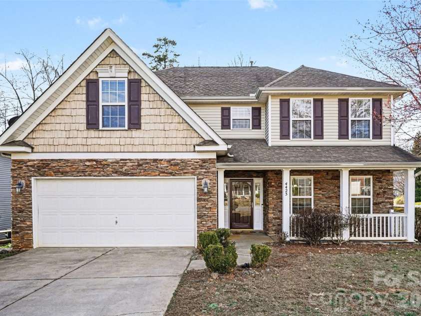 4423 Austin Dekota Drive, Charlotte, NC 28269.  MLS# CAR4356001, YatesRealty ID 5394. 