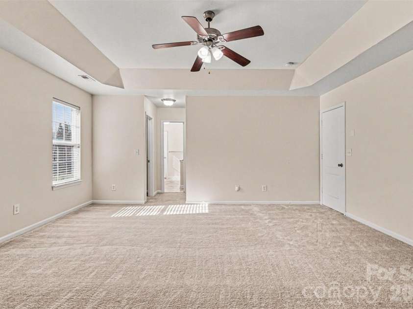 4423 Austin Dekota Drive, Charlotte, NC 28269.  MLS# CAR4356001, YatesRealty ID 5394. 