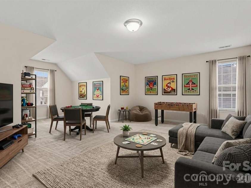 4423 Austin Dekota Drive, Charlotte, NC 28269.  MLS# CAR4356001, YatesRealty ID 5394. 