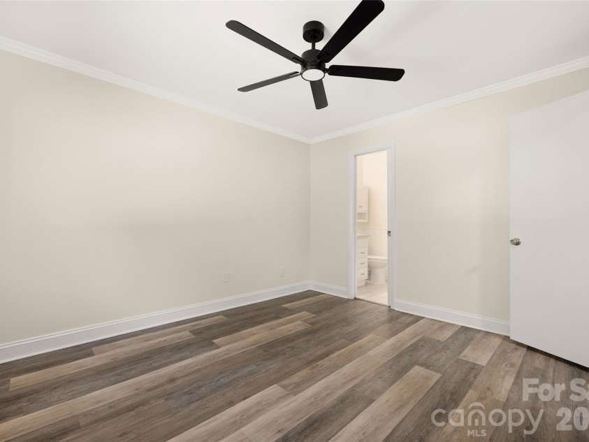8056 Westcape Drive, Denver, NC 28037.  MLS# CAR4429569, YatesRealty ID 53941. 