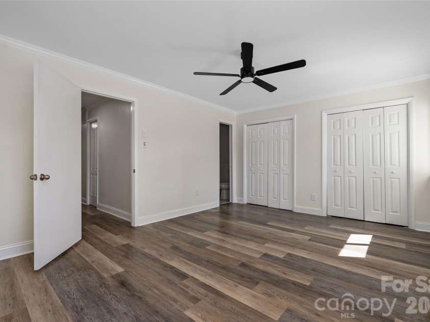 8056 Westcape Drive, Denver, NC 28037.  MLS# CAR4429569, YatesRealty ID 53941. 