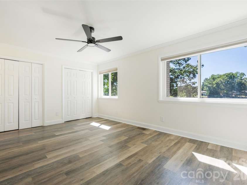 8056 Westcape Drive, Denver, NC 28037.  MLS# CAR4429569, YatesRealty ID 53941. 