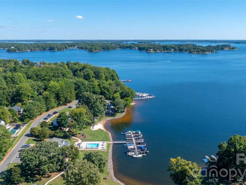 8056 Westcape Drive, Denver, NC 28037.  MLS# CAR4429569, YatesRealty ID 53941. 