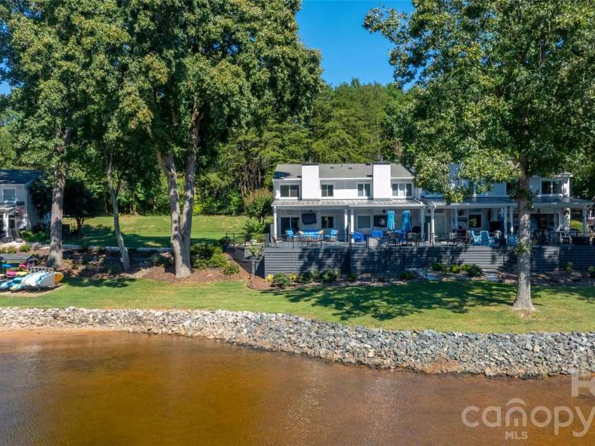 8056 Westcape Drive, Denver, NC 28037.  MLS# CAR4429569, YatesRealty ID 53941. 