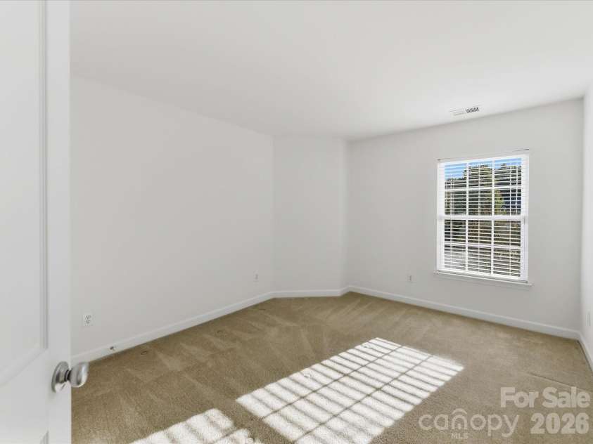 8128 Madrigal Court, Waxhaw, NC 28173.  MLS# CAR4429672, YatesRealty ID 53943. 