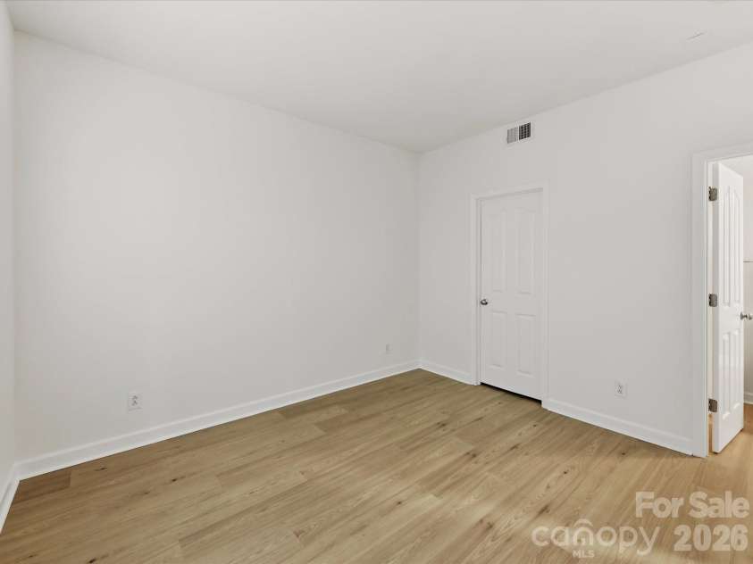 8128 Madrigal Court, Waxhaw, NC 28173.  MLS# CAR4429672, YatesRealty ID 53943. How would you put this space to use?