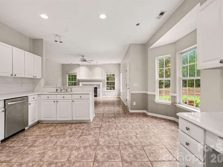 1372 Yorkshire Place, Concord, NC 28027.  MLS# CAR4428646, YatesRealty ID 53948. 