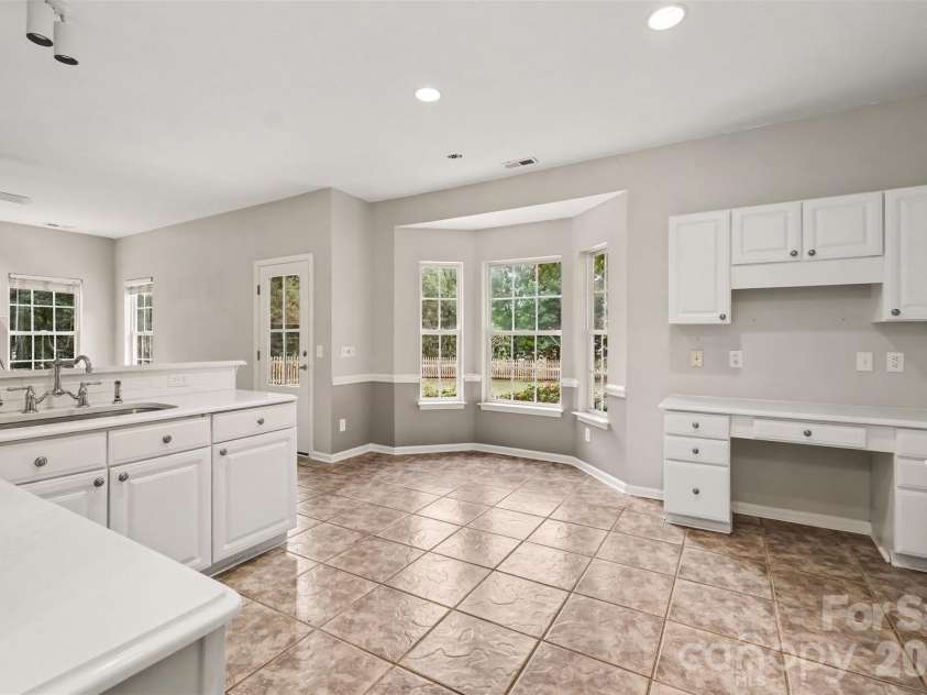 1372 Yorkshire Place, Concord, NC 28027.  MLS# CAR4428646, YatesRealty ID 53948. 