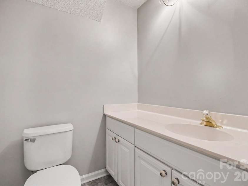 1372 Yorkshire Place, Concord, NC 28027.  MLS# CAR4428646, YatesRealty ID 53948. 