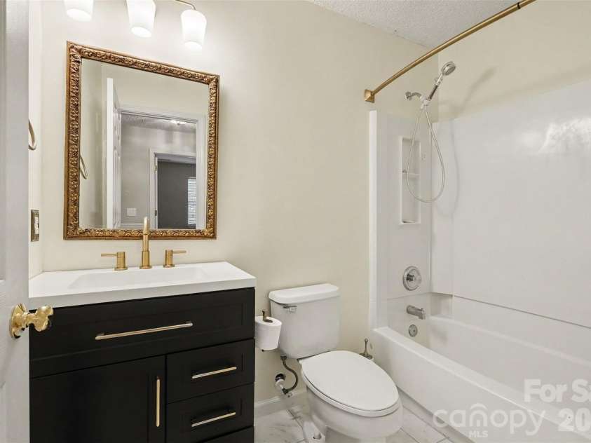 1372 Yorkshire Place, Concord, NC 28027.  MLS# CAR4428646, YatesRealty ID 53948. 
