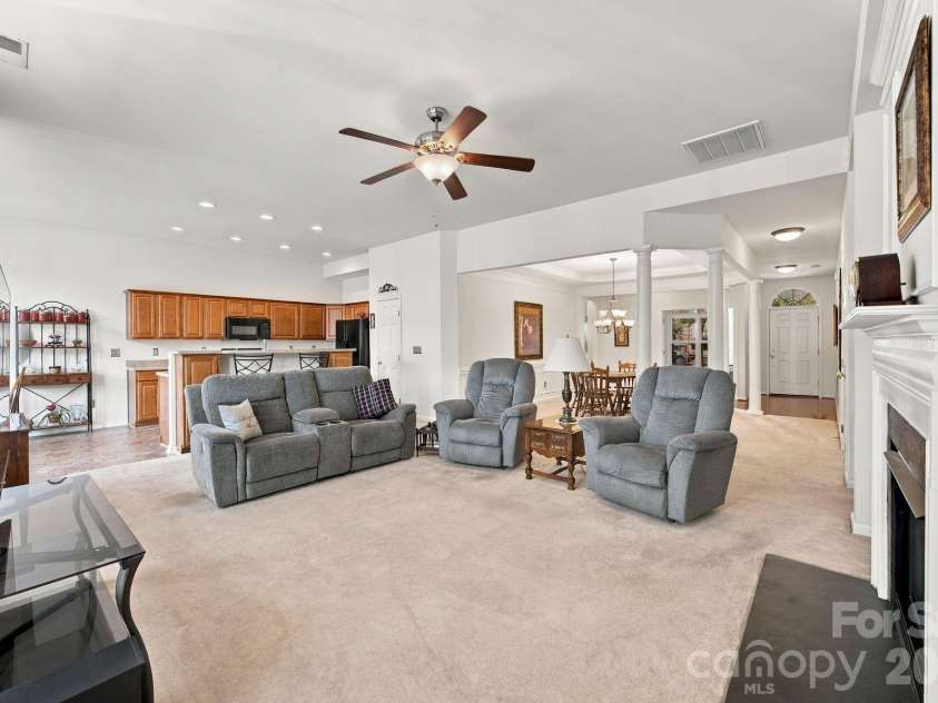 2723 Sunberry Lane, Concord, NC 28027.  MLS# CAR4428818, YatesRealty ID 53949. 