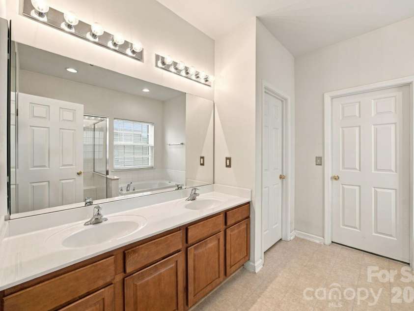 2723 Sunberry Lane, Concord, NC 28027.  MLS# CAR4428818, YatesRealty ID 53949. 