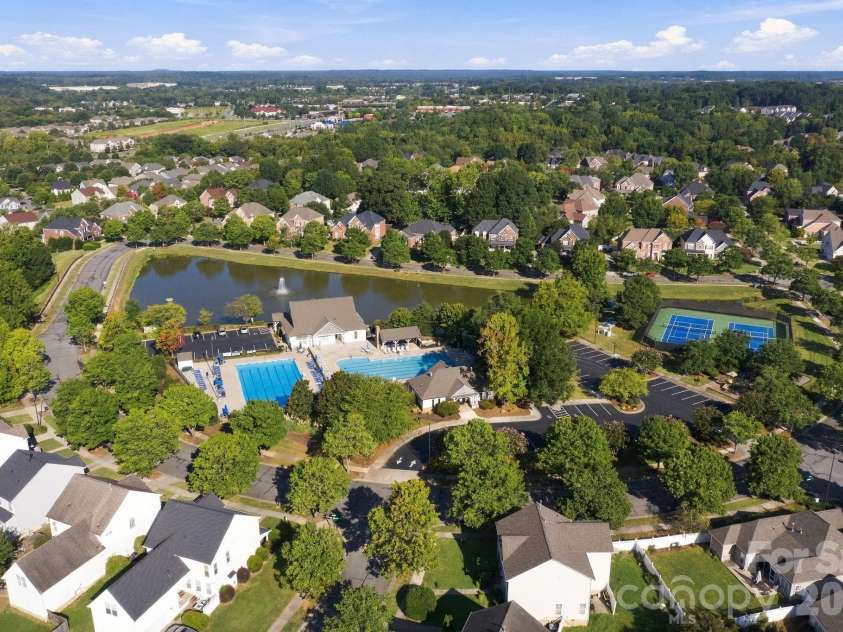 2723 Sunberry Lane, Concord, NC 28027.  MLS# CAR4428818, YatesRealty ID 53949. 