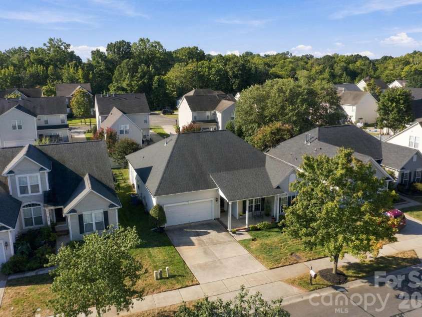 2723 Sunberry Lane, Concord, NC 28027.  MLS# CAR4428818, YatesRealty ID 53949. 