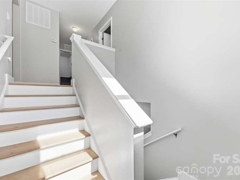 1633 Natalie Lane, Rock Hill, SC 29730.  MLS# CAR4428951, YatesRealty ID 53951. 