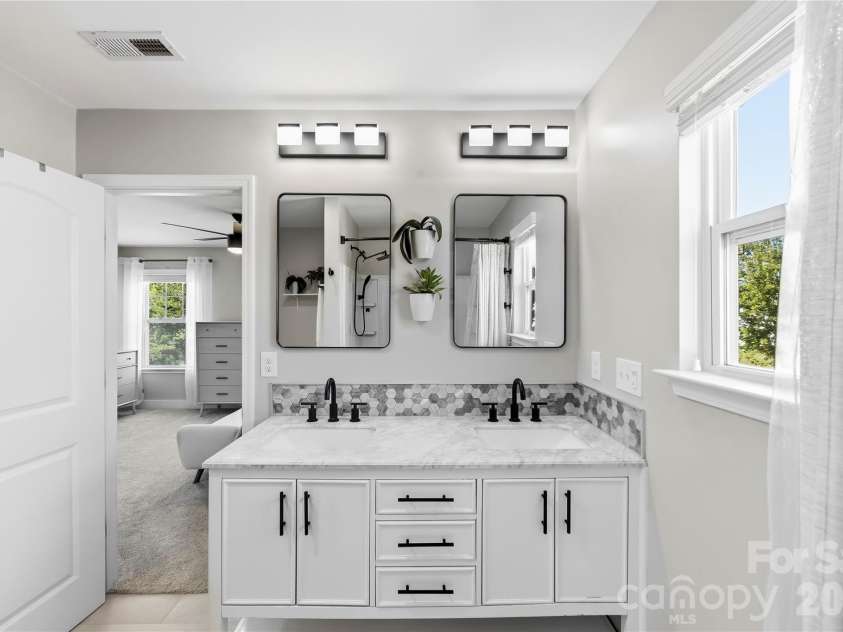 1633 Natalie Lane, Rock Hill, SC 29730.  MLS# CAR4428951, YatesRealty ID 53951. 