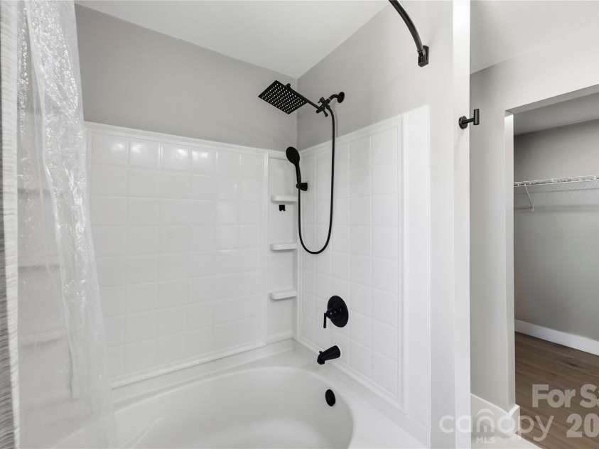 1633 Natalie Lane, Rock Hill, SC 29730.  MLS# CAR4428951, YatesRealty ID 53951. 