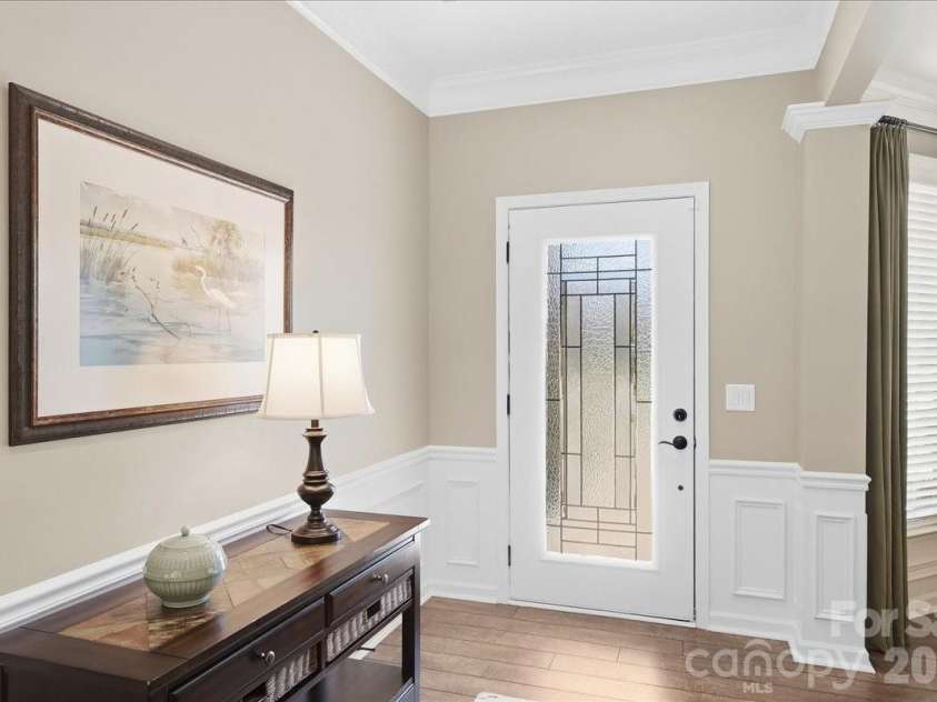 445 Haven Avenue, Fort Mill, SC 29715.  MLS# CAR4428956, YatesRealty ID 53954. Entry foyer featuring leaded glass front door