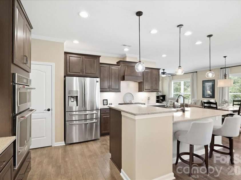 445 Haven Avenue, Fort Mill, SC 29715.  MLS# CAR4428956, YatesRealty ID 53954. Refrigerator included - staggered cabinets