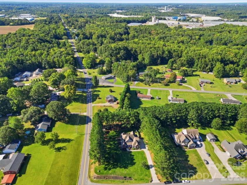 107 Dupree Lane, Mooresville, NC 28115.  MLS# CAR4429074, YatesRealty ID 53957. 