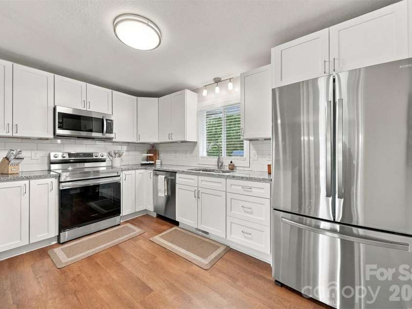 118 Chestnut Oak Road, Union Grove, NC 28689.  MLS# CAR4427592, YatesRealty ID 53959. 