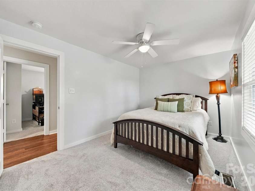 118 Chestnut Oak Road, Union Grove, NC 28689.  MLS# CAR4427592, YatesRealty ID 53959. 