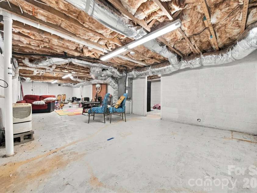 118 Chestnut Oak Road, Union Grove, NC 28689.  MLS# CAR4427592, YatesRealty ID 53959. 