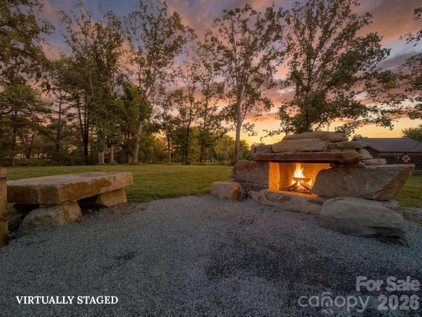 118 Chestnut Oak Road, Union Grove, NC 28689.  MLS# CAR4427592, YatesRealty ID 53959. 