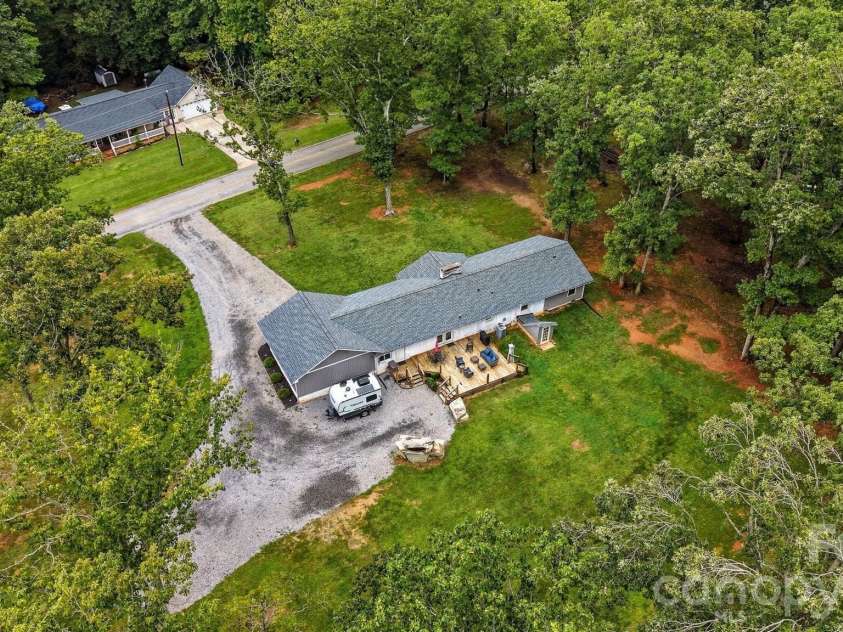 118 Chestnut Oak Road, Union Grove, NC 28689.  MLS# CAR4427592, YatesRealty ID 53959. 