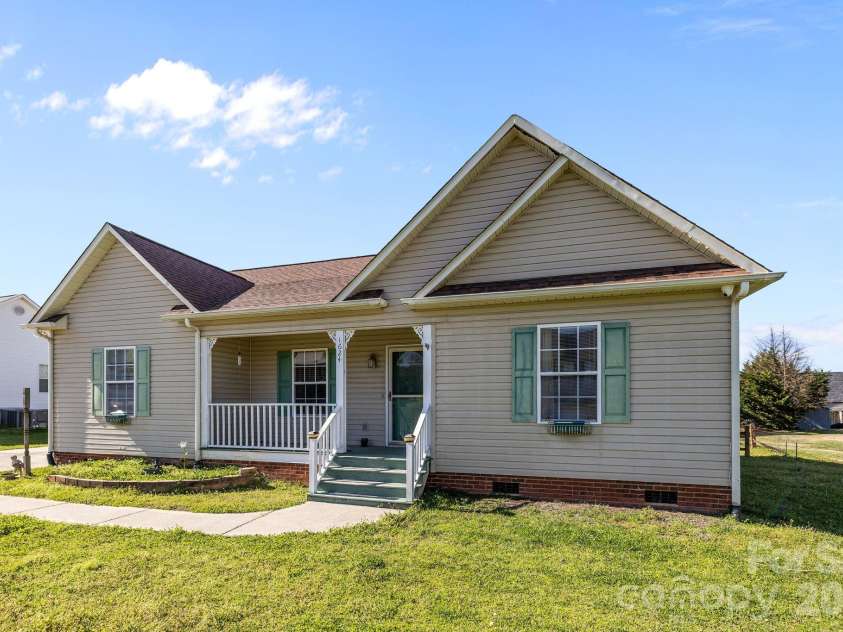 1624 Ashridge Road, Rock Hill, SC 29730.  MLS# CAR4358714, YatesRealty ID 5396. 